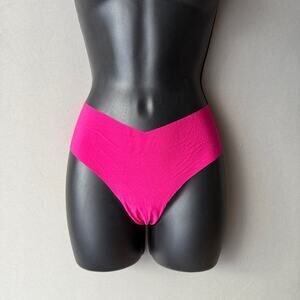 Victoria's Secret sz M pink cheeky panties ‎ NWT